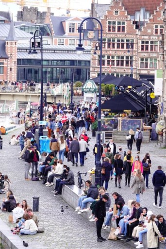 ‘Code rood’ in centrum Gent: drukste dag sinds het uitbreken van de coronacrisis