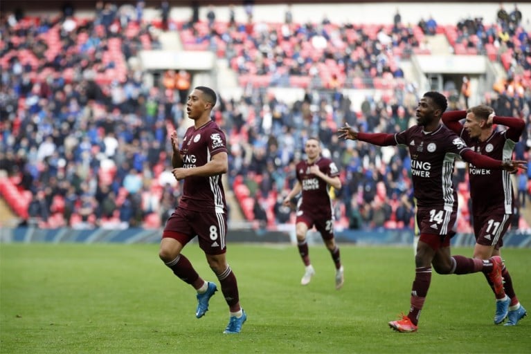 Indrukwekkende Youri Tielemans bezorgt Leicester FA Cup met fantastische winnende treffer tegen Chelsea