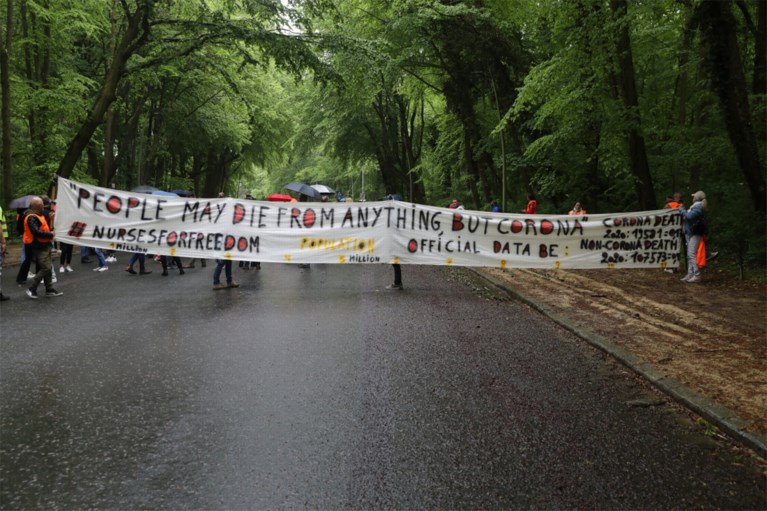 Geen La Boum, wel betoging tegen coronamaatregelen in Ter Kamerenbos