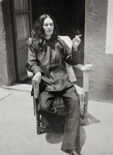 Private foto’s van Frida Kahlo te zien in Gent: inblik in tumultueuze tijd en leven van kunstenares