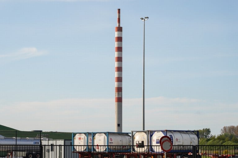 150 meter hoge toren in Gentse haven gaat na meer dan een eeuw tegen de vlakte