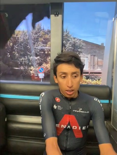 Egan Bernal is verrast door vorm van Evenepoel: “Ik zal bonus van anderhalve minuut moeten hebben voor de tijdrit”