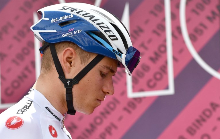 Remco Evenepoel vol vertrouwen tijdens de rustdag: “Of ik geloof dat ik de Giro kan winnen? Als ik niet in mezelf geloof, was ik niet gestart”