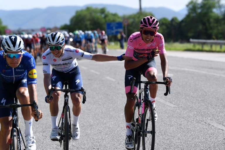 Remco Evenepoel vol vertrouwen tijdens de rustdag: “Of ik geloof dat ik de Giro kan winnen? Als ik niet in mezelf geloof, was ik niet gestart”