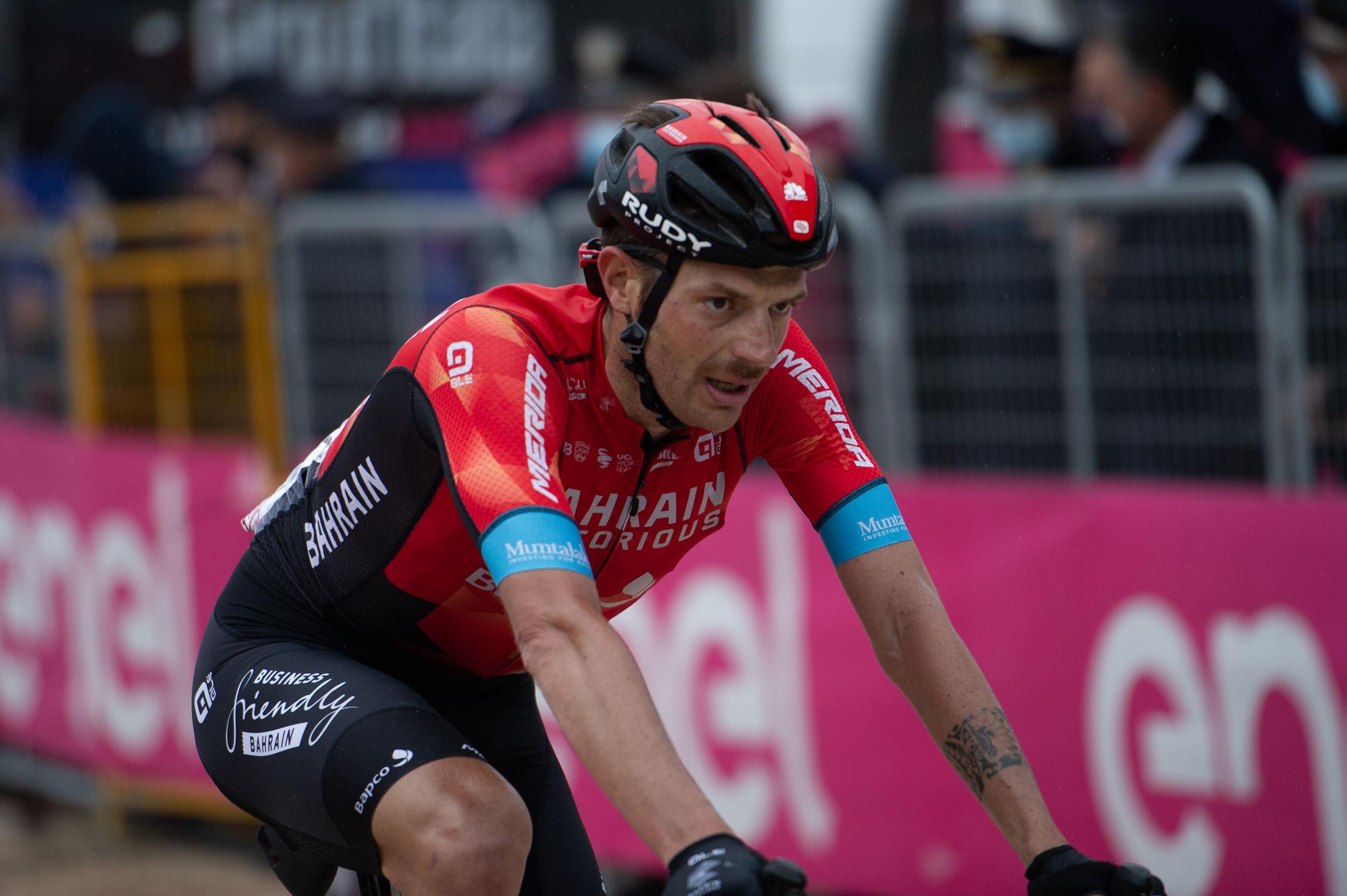 Damiano Caruso de nieuwe nummer drie in de Giro blijft erin