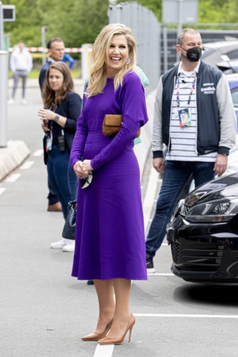 ROYALS. Koningin Máxima prachtig in paars, nieuwe tegenslag voor de Queen