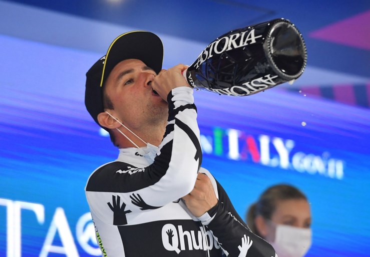 Victor Campenaerts wordt beloond voor aanvalslust in Giro: “We beslisten met het team vandaag om all-in te gaan”
