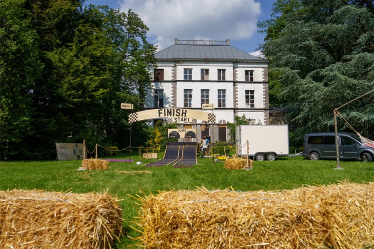 Eindelijk proeven van de ‘vreiheid’ in kasteeltuin in Oostakker