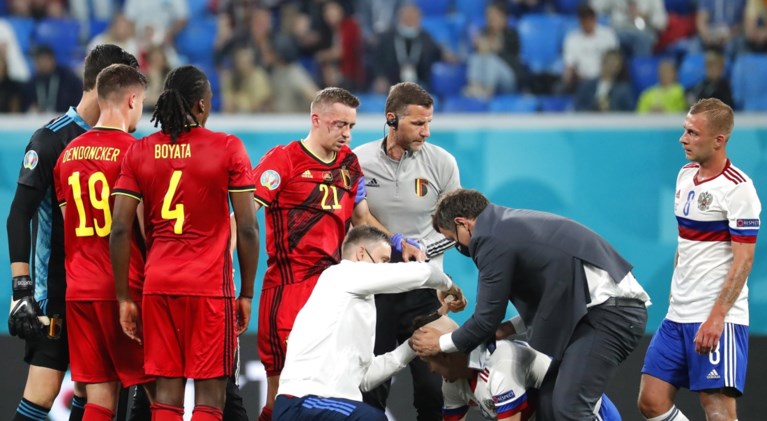 Slecht nieuws voor Rode Duivels: Timothy Castagne heeft oogkasbreuk na botsing met Rus, ook Jan Vertonghen naar de kant