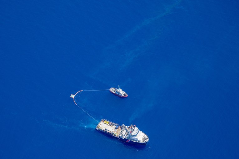 Stranden Corsica afgesloten om schade wegens kilometerslange olievlek