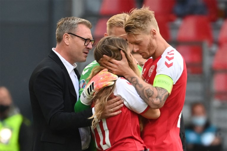 De held van de avond: Simon Kjaer greep als eerste in toen Christian Eriksen in elkaar zakte en troostte vriendin