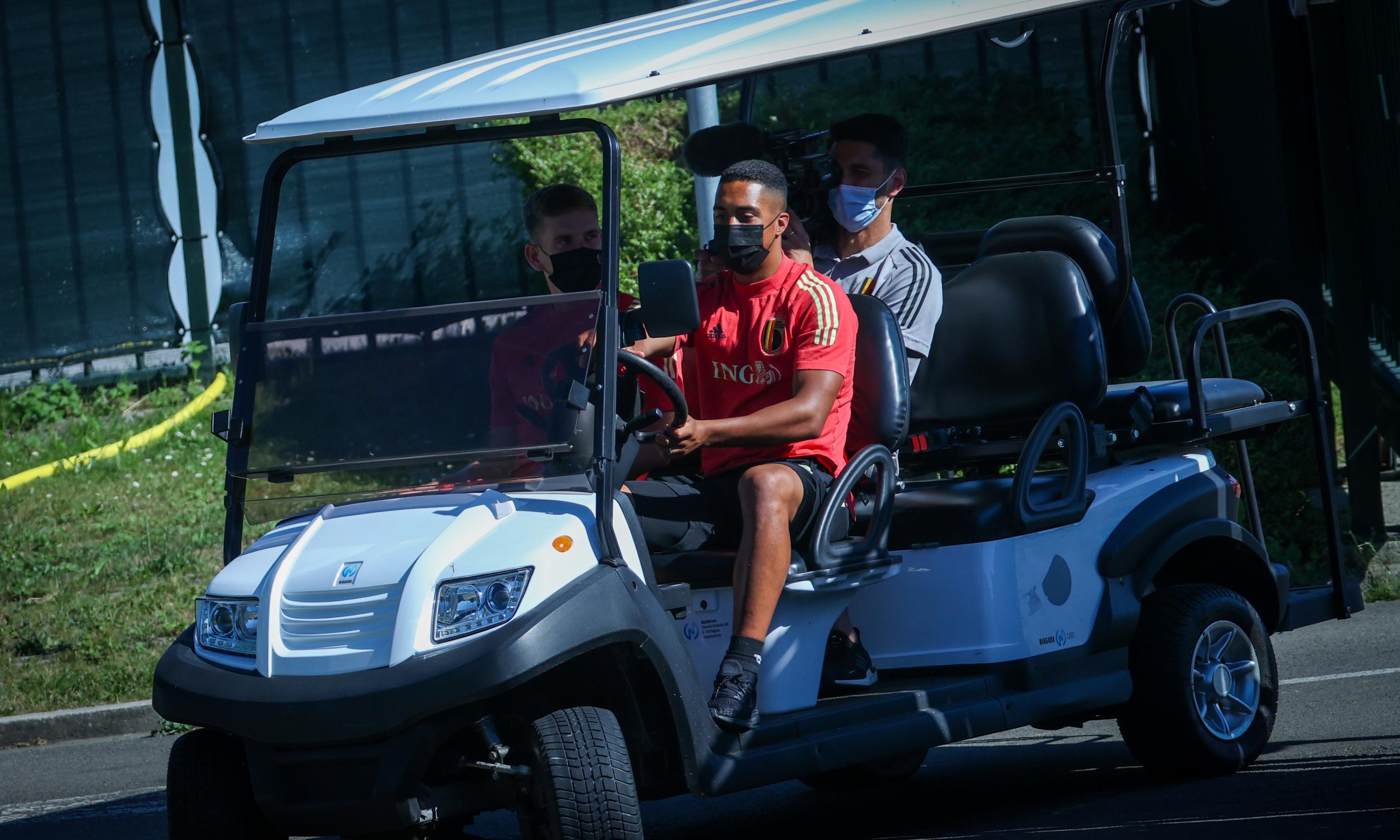 Van der Wiel op laatste dag van transfermarkt toch nog in trek