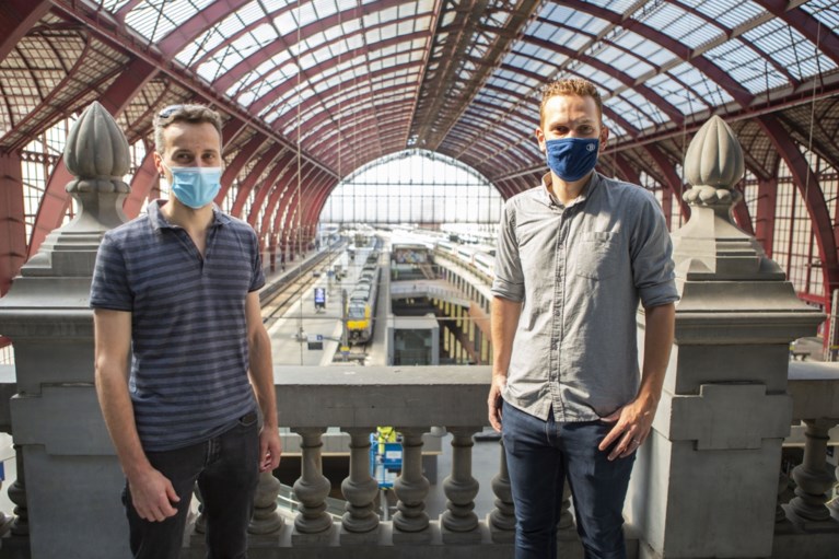 NMBS vervangt 15.000 lampen in Centraal Station, ook alpinisten worden ingezet