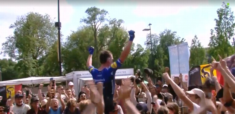 Beresterke Yves Lampaert klopt Remco Evenepoel en wint voor eigen volk het BK tijdrijden