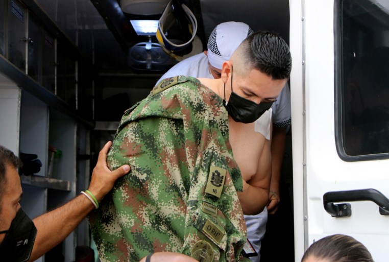 Minstens 36 gewonden bij explosie bomauto op militaire basis in Colombia