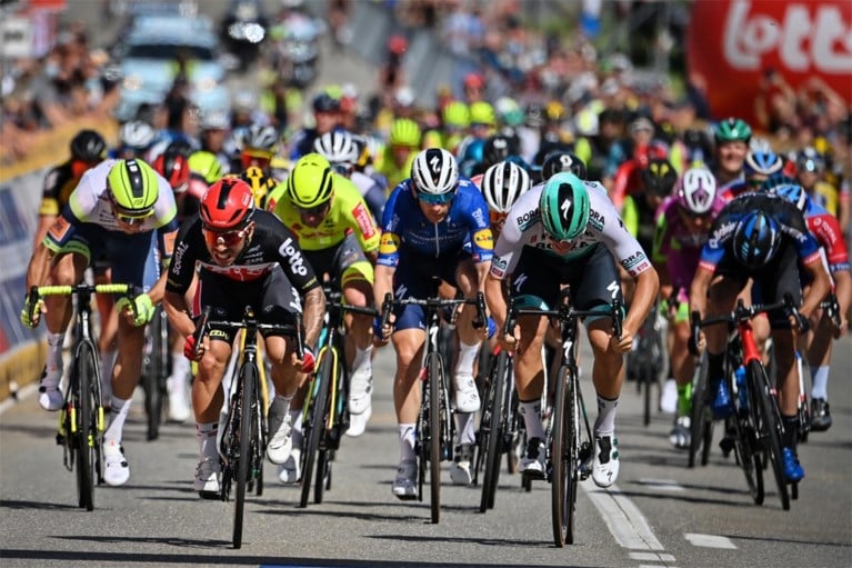 Sprinter Pascal Ackermann is woedend over zijn niet-selectie voor de Tour: “Ik begrijp het gewoon niet”