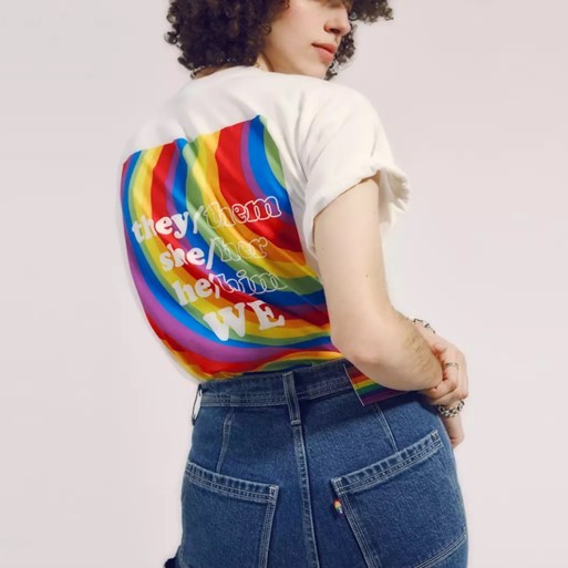 Deze merken vieren mee met Pride Month: “Het blijft heel belangrijk dat erover gesproken wordt”