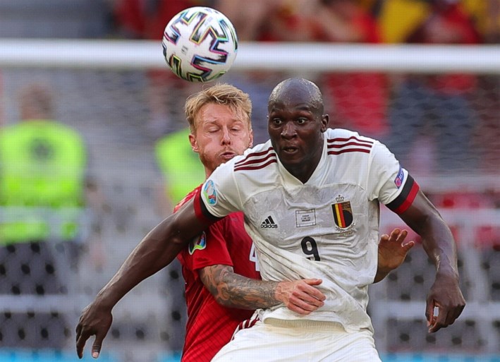 Fenomenale Kevin De Bruyne bezorgt België met goal en assist bij wederoptreden de zege tegen Denemarken