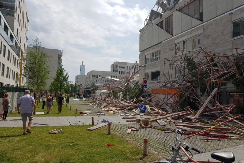 Instorting Antwerpen : Zeker Een Dode Door Instorten Steiger Antwerpen ...