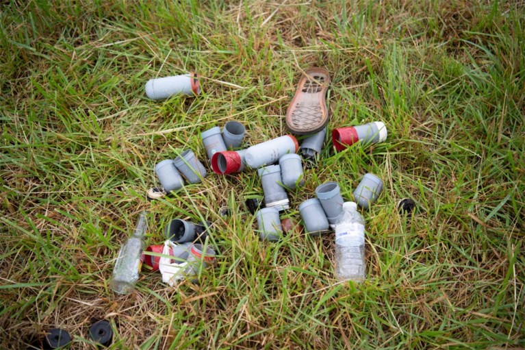 Illegale rave in Frankrijk eindigt in chaos: vijf mannen opgepakt, jongeman verliest hand
