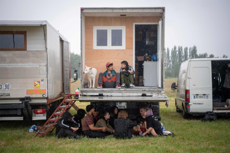 Illegale rave in Frankrijk eindigt in chaos: vijf mannen opgepakt, jongeman verliest hand