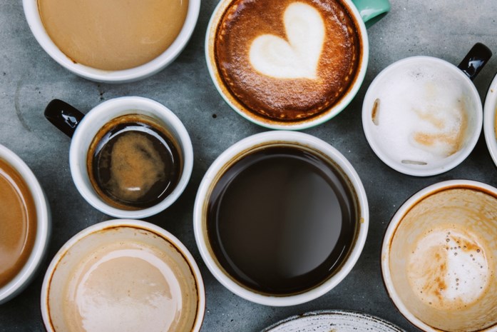 Hoeveel kopjes koffie mag ik dagelijks drinken? Is deca ongezond? En ga je sneller fietsen met twee espresso’s op? Jouw vragen beantwoord