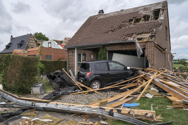 IN BEELD. Tornado veroorzaakt veel schade in Wallonië