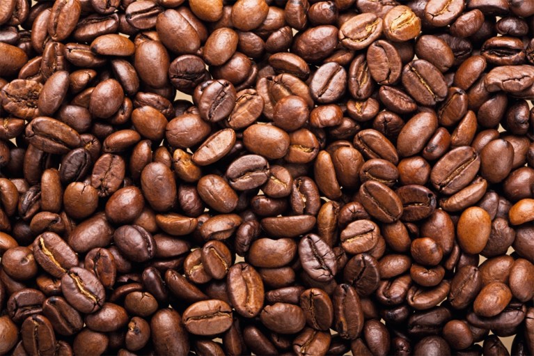 Hoeveel kopjes koffie mag ik dagelijks drinken? Is deca ongezond? En ga je sneller fietsen met twee espresso’s op? Jouw vragen beantwoord