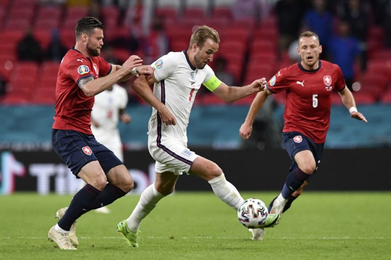 Engeland zonder glans richting groepswinst en 1/8ste finales op het EK