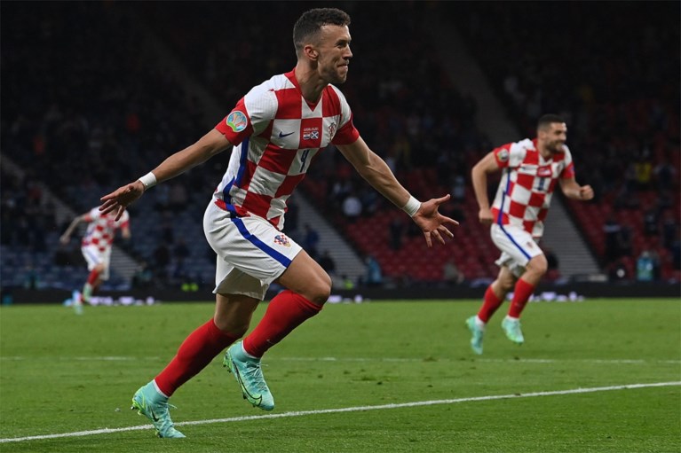 Luka Modric leidt Kroatië met heerlijke goal naar de achtste finale na winst tegen Schotland