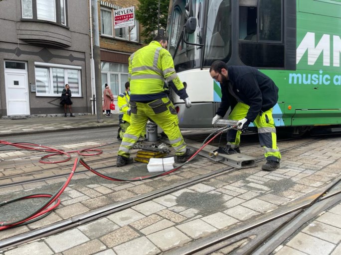Verstoring tramverkeer in Hoboken door ontspoorde tram opgelost