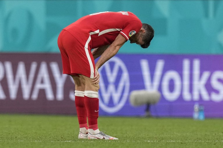 Twee doelpunten Robert Lewandowski volstaan niet voor Polen, degelijk Zweden is groepswinnaar