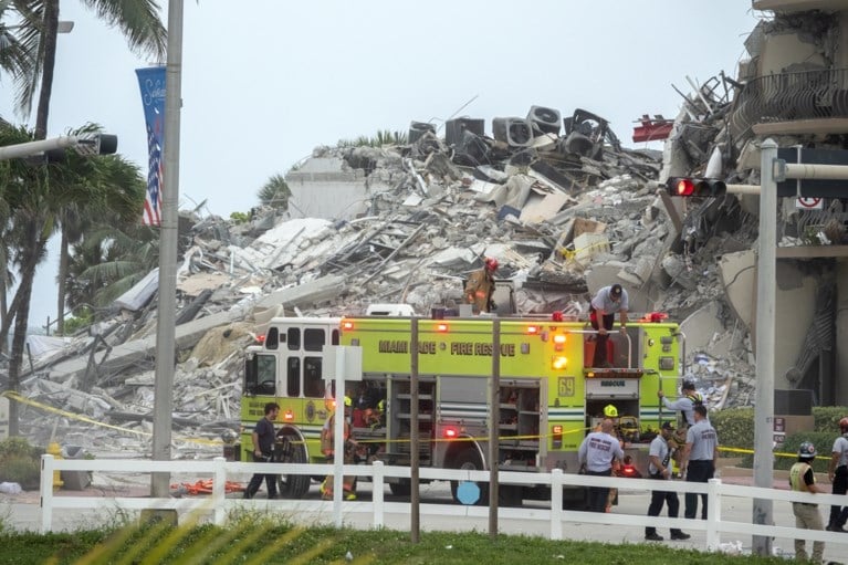 Balans in Miami loopt op na instorting appartementsgebouw: minstens vier doden en 159 vermisten