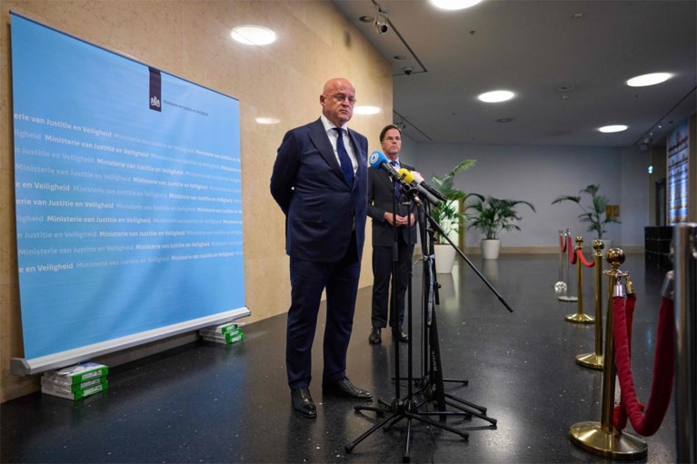 Miljoenen Mensen Volgen Nieuws Over Aanslag Peter R De Vrie Het Nieuwsblad Mobile