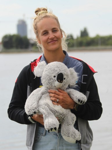 Ann Reymen zoekt naar verhalen achter olympische sporters in podcast ‘Tokyo Hotel’