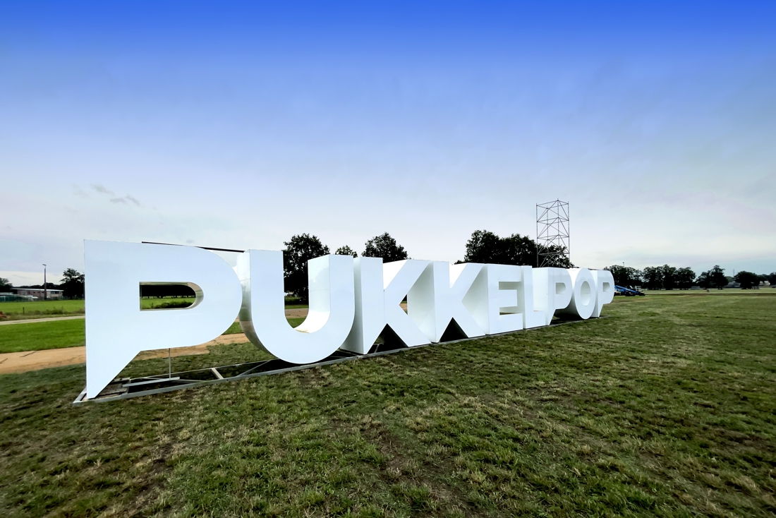 Organization Pukkelpop: “Wout Van Aert can’t drive a race either”