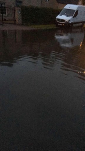 Regen zet straten blank