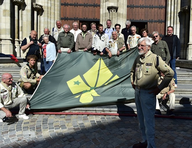 Oud-scouts Sint-Rombouts brengen hulde aan 82-jarige Bob den danser: “De scouts zijn bepalend geweest in mijn leven”