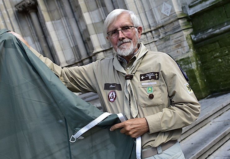Oud-scouts Sint-Rombouts brengen hulde aan 82-jarige Bob den danser: “De scouts zijn bepalend geweest in mijn leven”