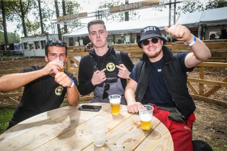 IN BEELD. 3.000 festivalgangers gaan uit de bol op Diepenbeeks testevent