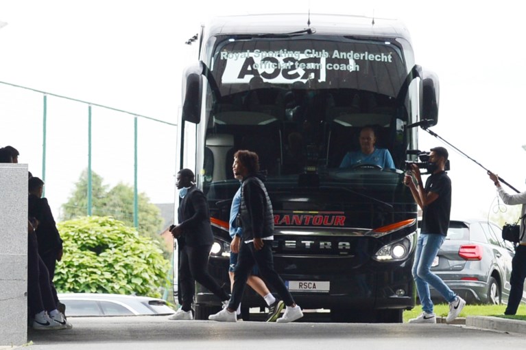 Daar is ie: Anderlecht-aanwinst Joshua Zirkzee gespot op ...