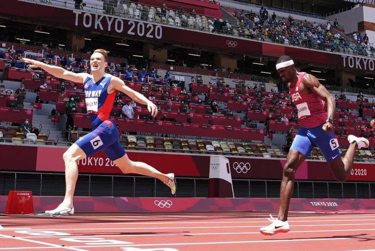 Dé atletiekprestatie van de Olympische Spelen? Noor Karsten Warholm wint 400 m horden in waanzinnig wereldrecord