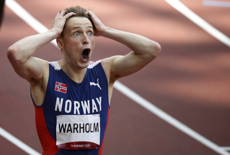 Dé atletiekprestatie van de Olympische Spelen? Noor Karsten Warholm wint 400 m horden in waanzinnig wereldrecord