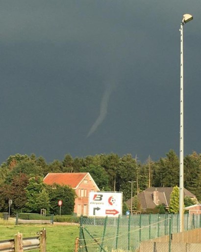 Opvallend weerfenomeen gespot in Vlaanderen: getuigen kunnen ‘funnel’ fotograferen