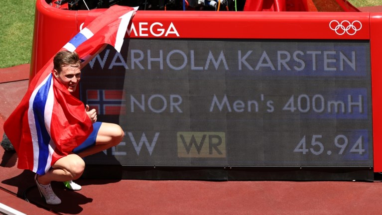 Dé atletiekprestatie van de Olympische Spelen? Noor Karsten Warholm wint 400 m horden in waanzinnig wereldrecord