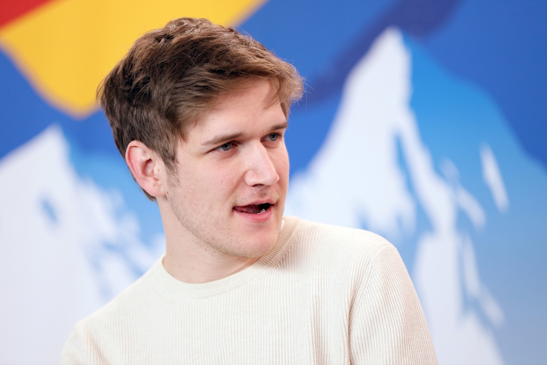 A hit on Tiktok unwillingly: who is Bo Burnham?