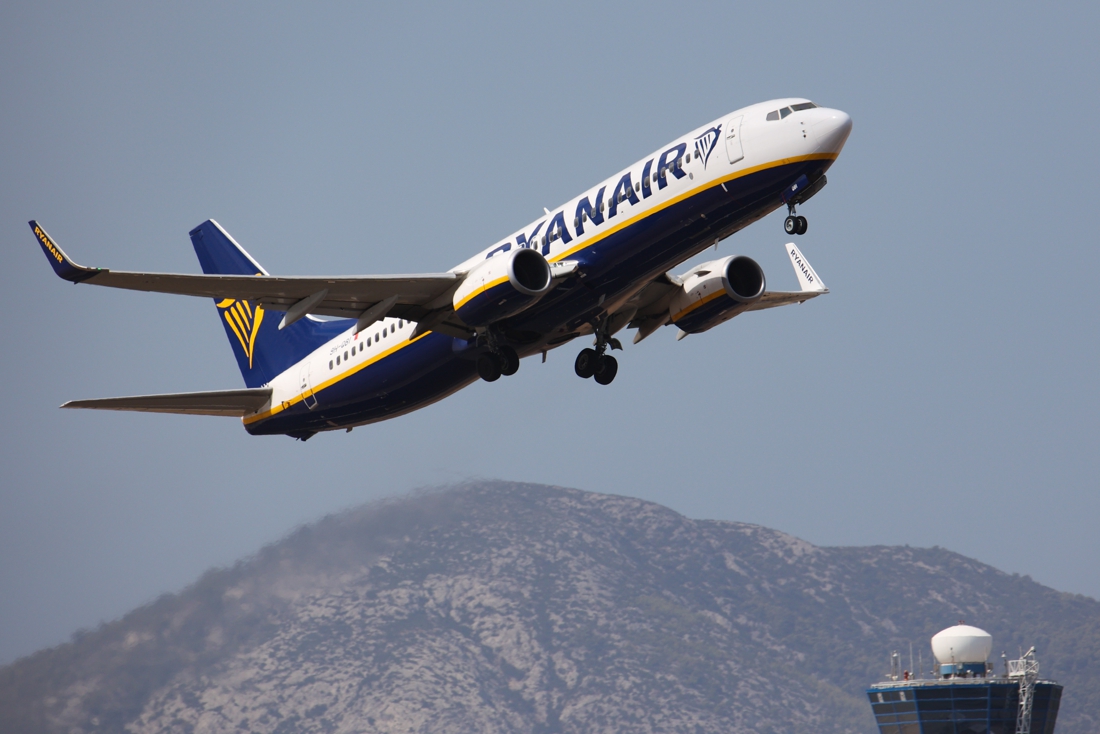 Ryanair announces 5,000 hires