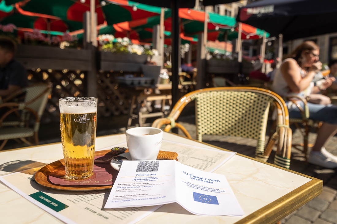 Covid Safe Ticket binnenkort op verschillende plaatsen verplicht: wie kan het allemaal opvragen?