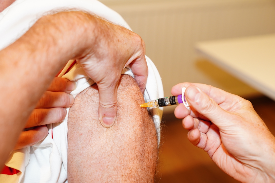 From October 1, everyone can pick up a flu vaccine at a pharmacy.