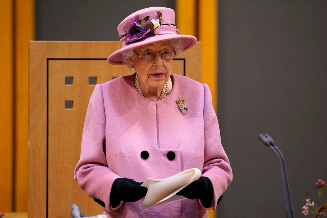 Queen Elizabeth must stop drinking alcohol